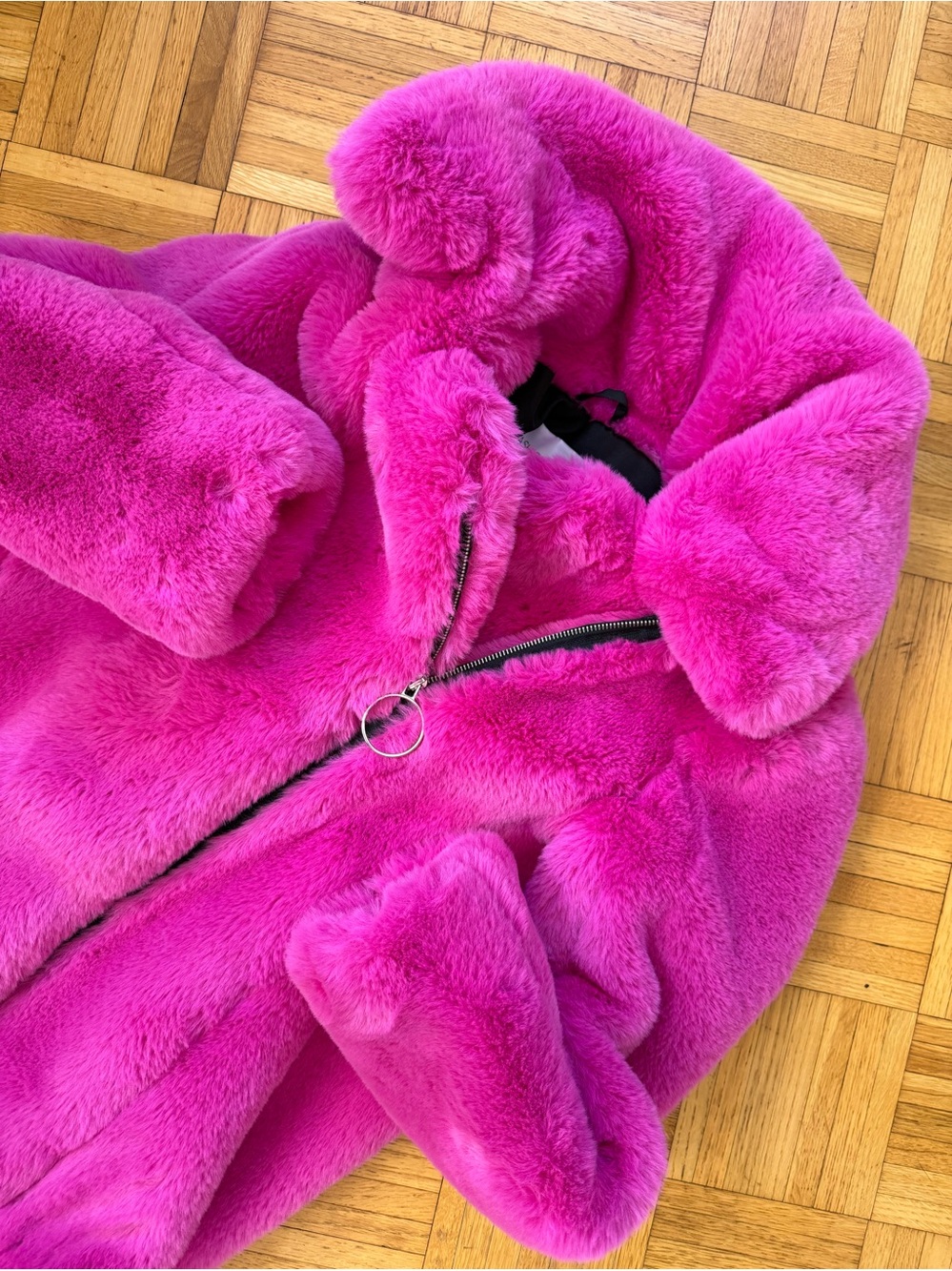NEW unworn Hot Pink Fashion Nova plush faux fur jacket
